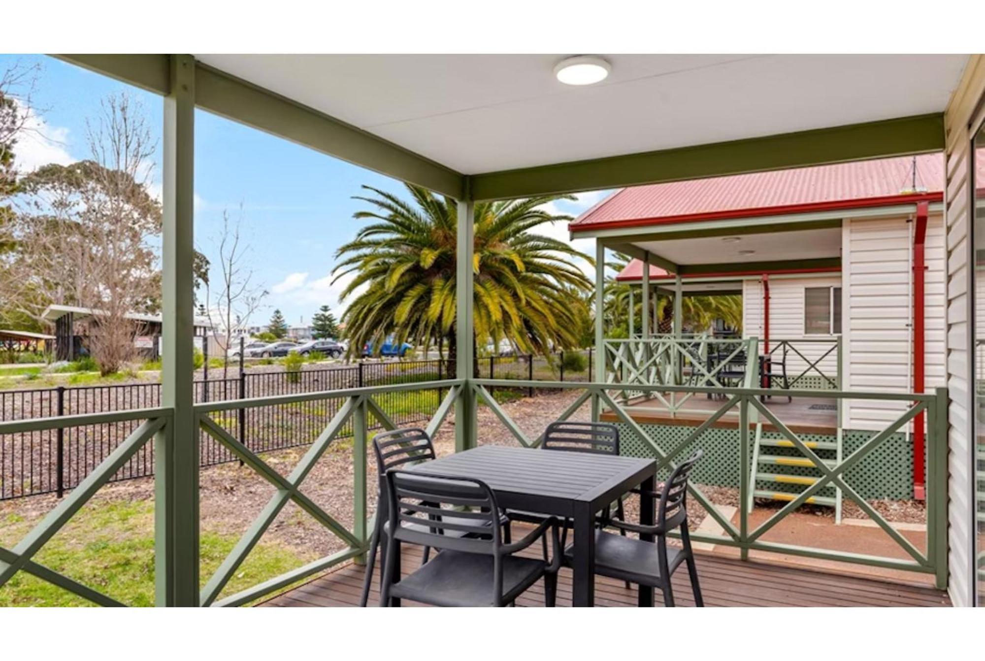 Discovery Parks - Bunbury Foreshore Room photo