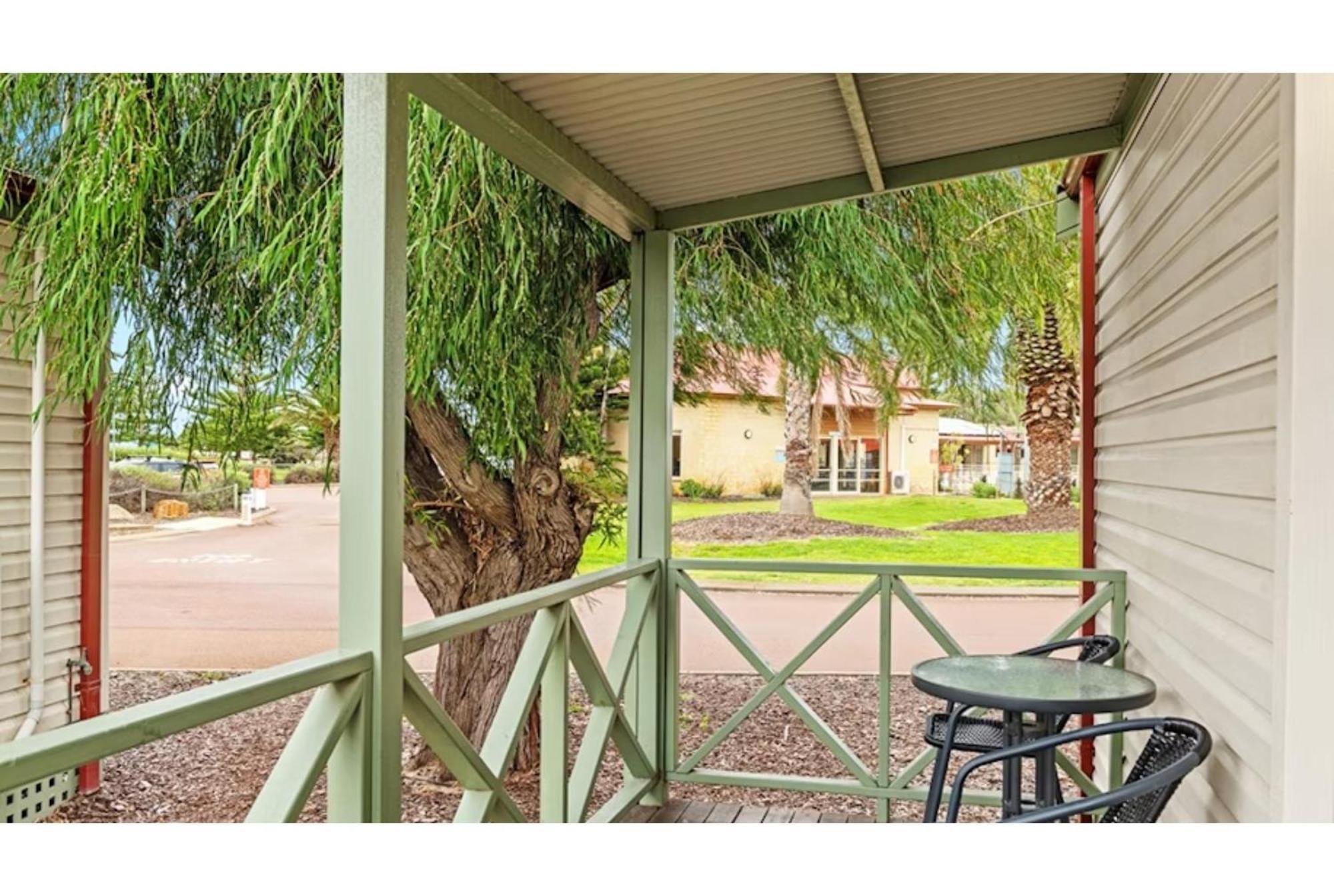 Discovery Parks - Bunbury Foreshore Room photo
